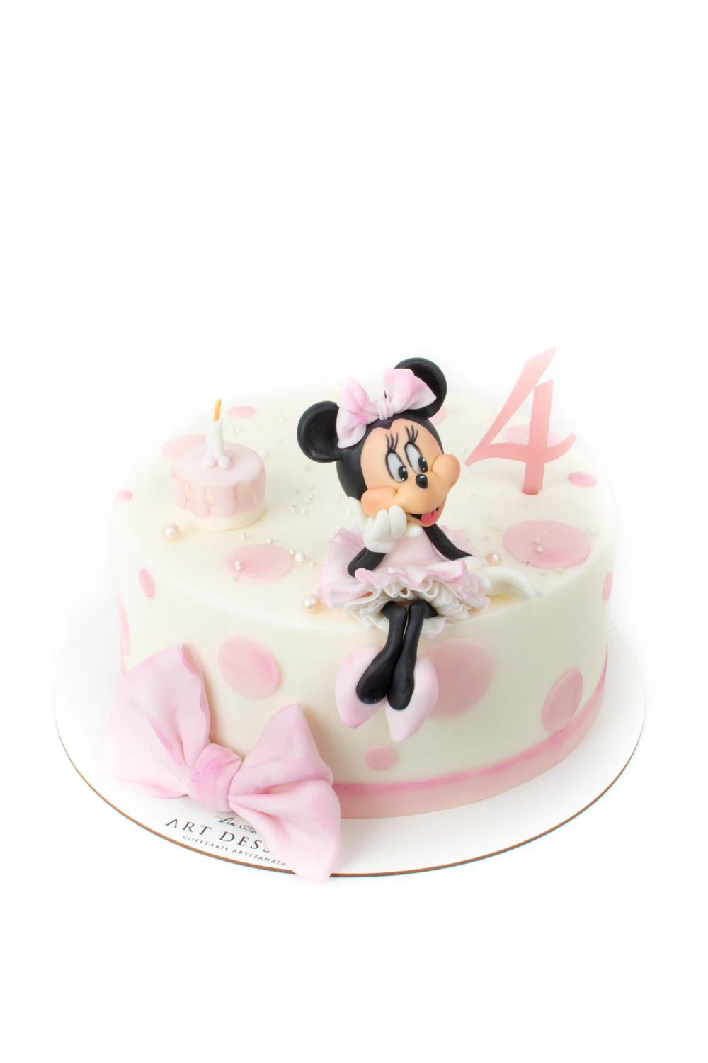 Tort Minnie Mouse cu tortulet